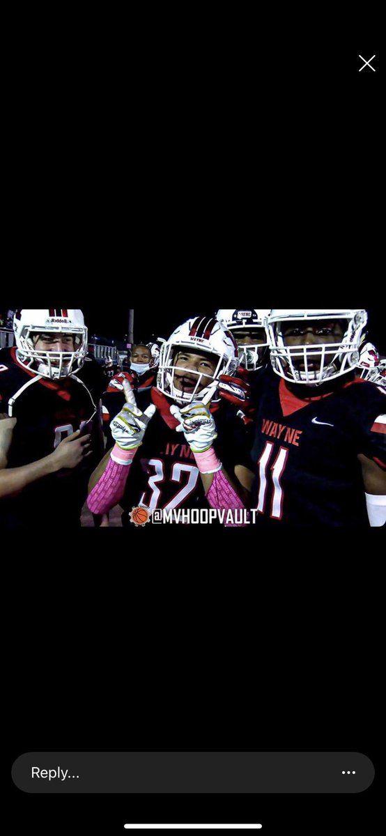 Jaden Hurd (@jadenhurd32) on Twitter photo Blessed to receive my 12th offer from Robert Morris University 🔴🔵 <a href="/FlashTanski/">Bart Tanski</a> <a href="/robertredd110/">robertredd1</a> <a href="/CoachCokes/">Coach Dre</a> <a href="/Coach_Mukes/">Roosevelt (Rosey) Mukes, Jr</a> Blessed to receive my 12th offer from Robert Morris University 🔴🔵 <a href="/FlashTanski/">Bart Tanski</a> <a href="/robertredd110/">robertredd1</a> <a href="/CoachCokes/">Coach Dre</a> <a href="/Coach_Mukes/">Roosevelt (Rosey) Mukes, Jr</a>