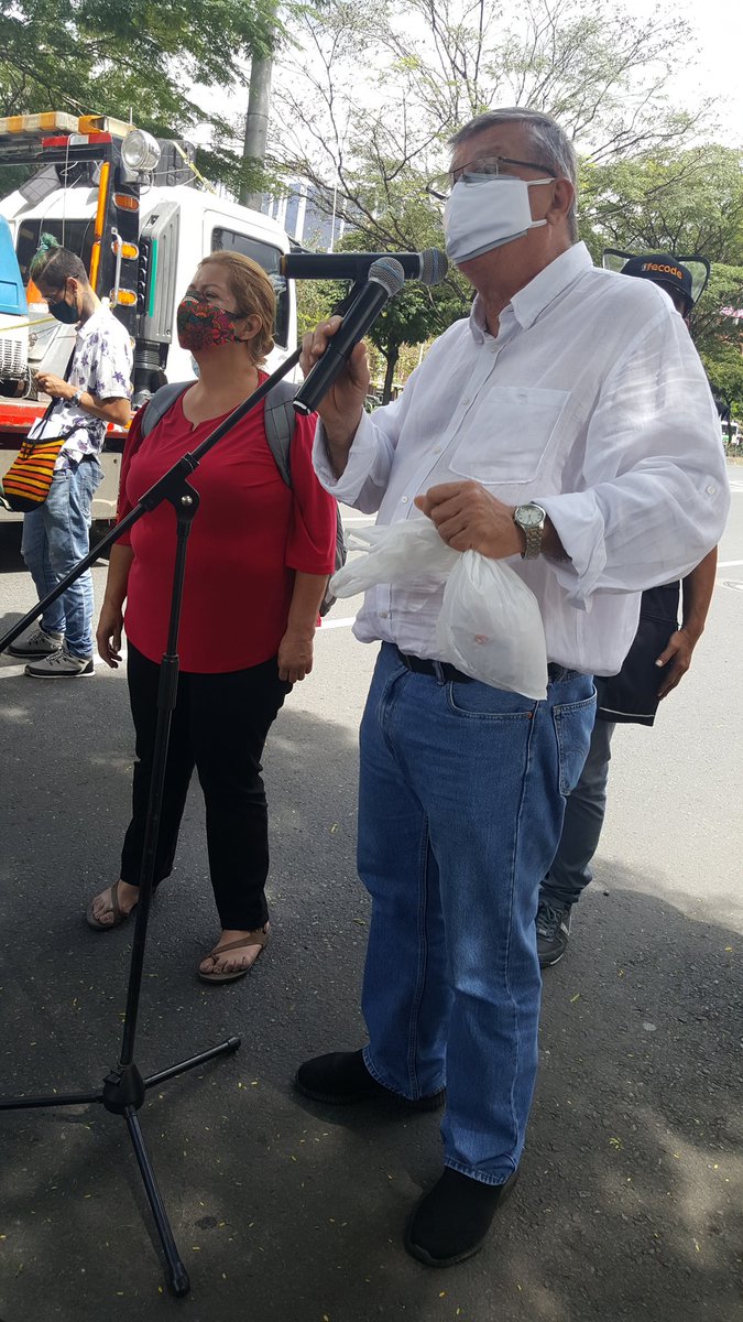 El congresista antioqueño Jorge Gomez Gallego presdnte apoyando el.paro Nacional hoy 19 de noviembre de 2020@DiezLillyan https://t.co/k3HzOYfNry
