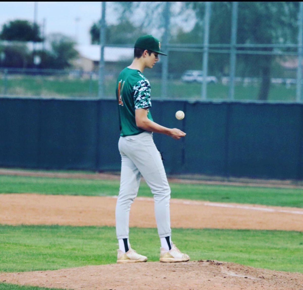 CalebReiman's tweet photo. I am honored to say that I will be attending CGCC to further my baseball and academic careers. I would like to thank @CGYoteBaseball for the opportunity. Special thanks to my family &amp; friends, @PushPerformCO , @CampoVBaseball , @The_CAAdvantage for helping thorough the process https://t.co/R0ddzx9dor