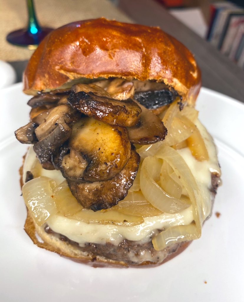 Junk food vegans it's our time to shine. Let's start a thread of vegan junk food!!!!!!!