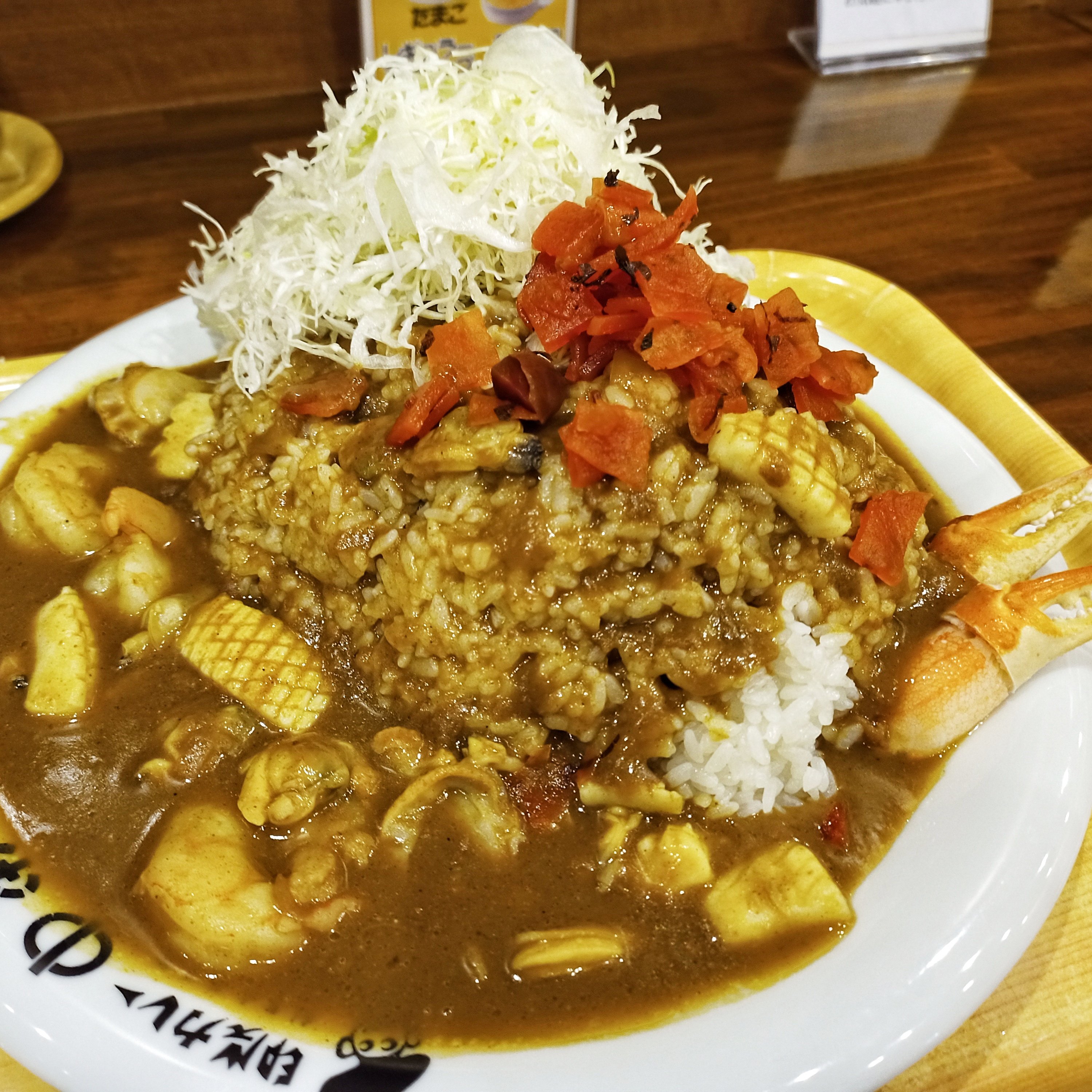 マルルングルメ伝説 築地魚河岸シーフードカレー 特盛 をいただく 中栄 豊洲市場 イカ エビ ホタテ カニがたっぷりのインドカレー 特盛になるとライスが一気に増えますw カレーは魚介の旨味が満点 築地らしいカレーでした マルルンの食レポ