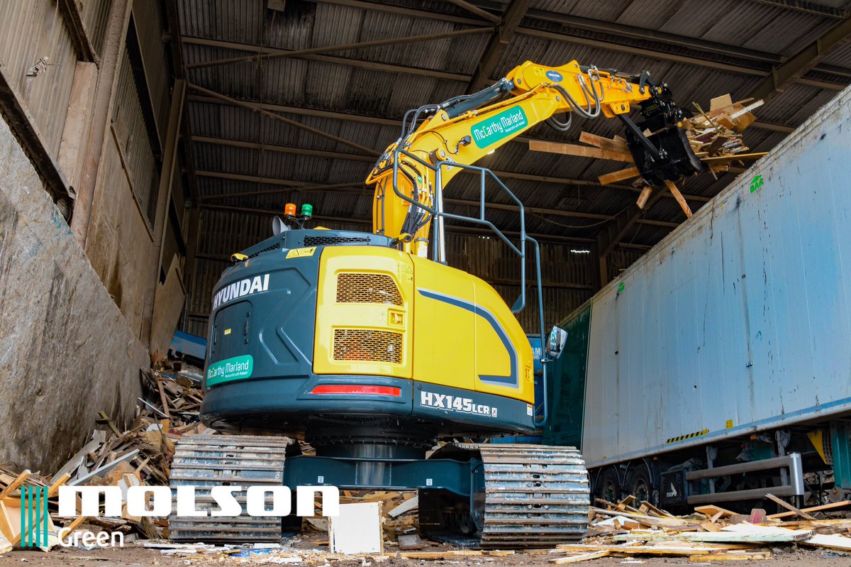 GreenMolson's tweet photo. McCarthy Marland invest in three new @HyundaiCEE HX145LCR excavators for their busy waste yard in central Bristol.

Find out more here: https://t.co/RNARlJ1Y3U

#hyundaice #molsongreen #molsonequipment #molsongroup #skiphire #excavator #wastemanagement #recycle #bristol #skiphire https://t.co/yP1RPnUoTW