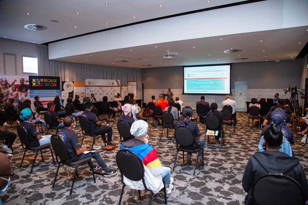 siyakwaziyouth's tweet photo. The Minister of DSD, Ms Lindiwe Zulu, hosted a SRH Services Youth Dialogue with Siyakwazi members. The dialogue focussed on access to SRH services by young persons with disabilities, girls, women and the LGBTQI+ community. #BecauseWeCan #YouAreNotAlone #SRHRAccessForAll #WPD2020 https://t.co/DDiDZQTAPt