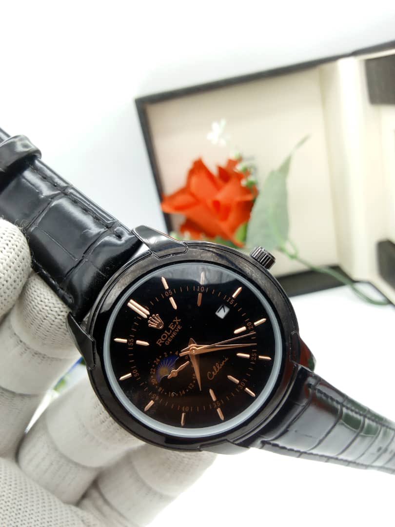 oramshouse_'s tweet photo. Frame A or B?
Male leather wristwatches available
Price 10k each
Pls kindly retweet if you come across this. #WizkidOnYoutube #wizkid #WizKidLiveYT #9ice #yahayabello #LekkiGenocide #KiddOnDRocks #kiddxciroc #nwakalbeya #LaiMohammed #zion #julie #starboy #skepta #wizzy #notni https://t.co/s7ni7KjW68
