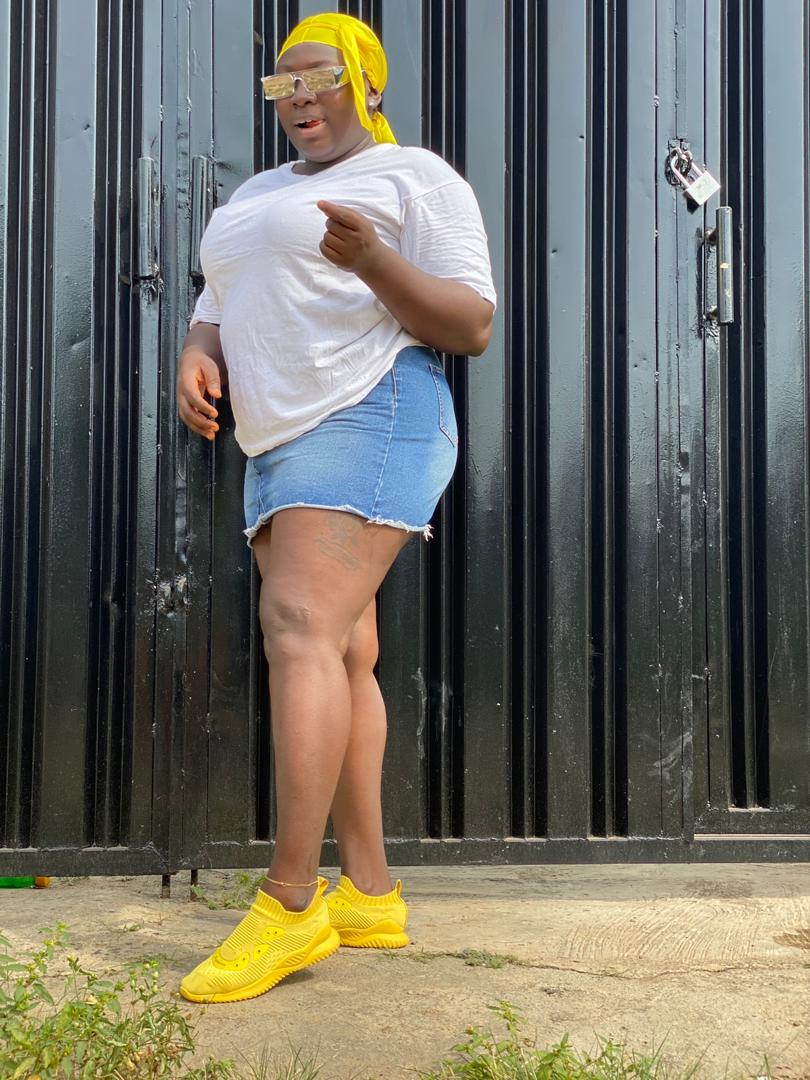 only1azeeno's tweet photo. For the love of yellow 💛💛 💛
Don't get it twisted
#SchoolBLegend#
#SchoolBgodmother#
#SchoolB2theWorld# https://t.co/ucsPEBQQ4N