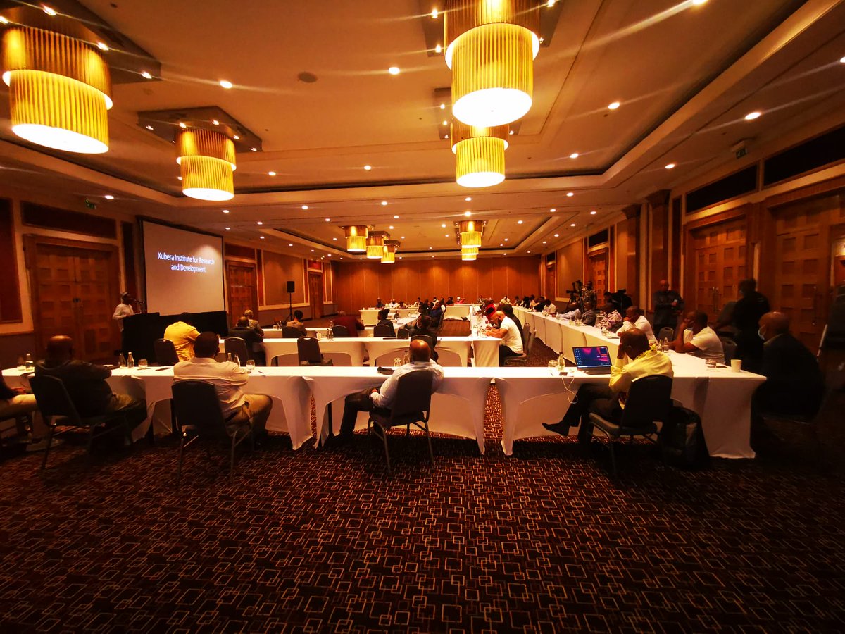 mahasharampedi's tweet photo. #Nativeprofessionals meeting discussed the need for a multisectoral network of Black professionals to generate ideas, & contribute to policy making & implementation. Also to organize themselves & define their interests outside the system & parameters of white people. @xuberaird https://t.co/EBfb6GplUd