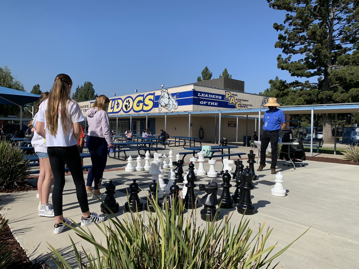 bulldogs_ctms's tweet photo. So good to watch Ss taking on the Master. Could be the beginning of the next #TheQueensGambit right here at @bulldogs_ctms. #teamCTMS https://t.co/8fZDbM6bRK