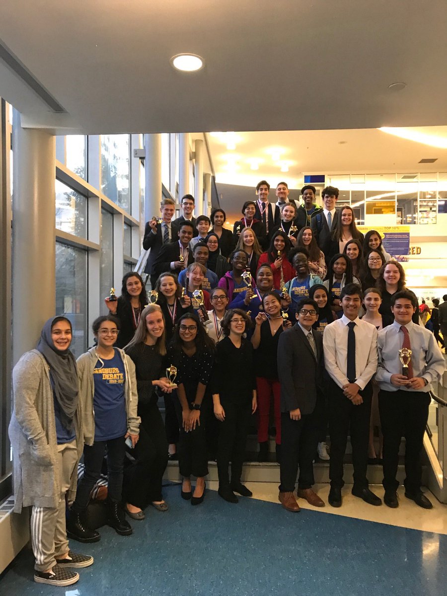 SicklerSophia's tweet image. hey @SandburgHS, for thankful thursday of #SpiritWeekChallenge, i’m thankful for the @SandburgDebate team! i’m so glad to be a part of such an amazing team with the best people by my side! #EastVsSandburg #BeatEast 💛💙