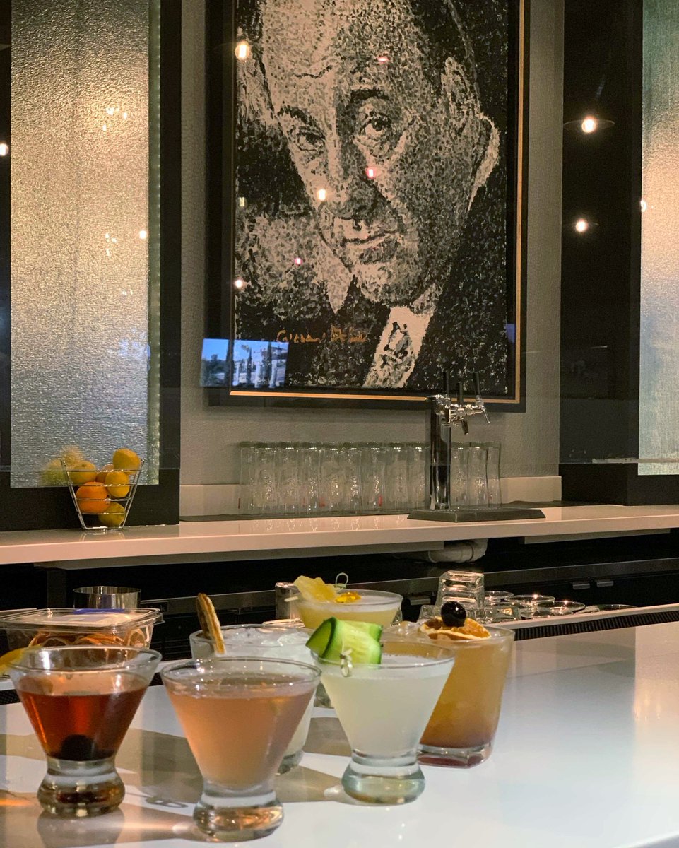 BallysLincoln's tweet photo. Jerry Longo's Meatballs &amp; Martinis is the ultimate destination for #ThirstyThursday. 🍸 Come enjoy Italian soul food and drinks when they open tonight at 4pm. 

⭐ Menus and reservations: https://t.co/aiDXGg8elV. 

#WINatTwin #JerryLongos #LONGObrand https://t.co/ZpDkUyMgI6