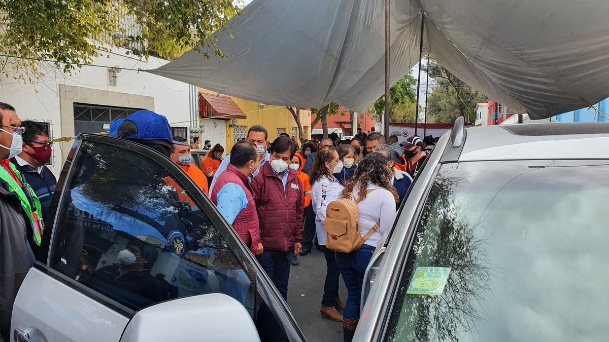 ngelPeredo2's tweet photo. La transformación se ve en las calles y con los vecinos, así es como se ha venido trabajando de la mano con el Alcalde @fchiguil para mejorar la calidad de vida de los maderenses. #UnÁngeltedalaMano #TransformandoJuntos #Maderenses #ContinuemosTransformando https://t.co/XPPWUEiXgW