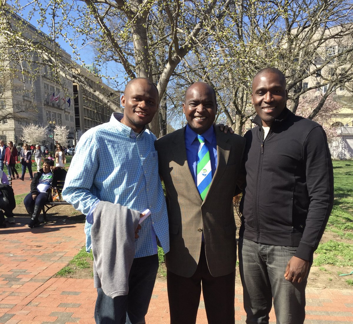 #TBT Circa 2015 with H.E ⁦<a href="/aliekabba_SL/">Alie Kabba</a>⁩  @ SierraLeone diaspora protest against unconstitutional sacking of elected VP by #PresidentKoroma.      #LafayettePark   #DC