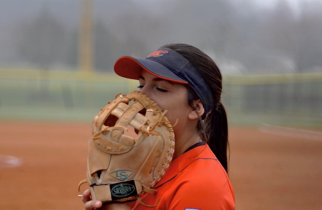 so ready to take on tbolts this weekend in AL !! cant wait to see my girls the third weekend in a row 💪🏽 <a href="/_GSWSoftball/">GSW Softball</a> <a href="/UNGSoftball/">UNG Softball</a> <a href="/cokersball/">Coker Softball</a> <a href="/WallaceStSB/">Wallace State Softball</a>