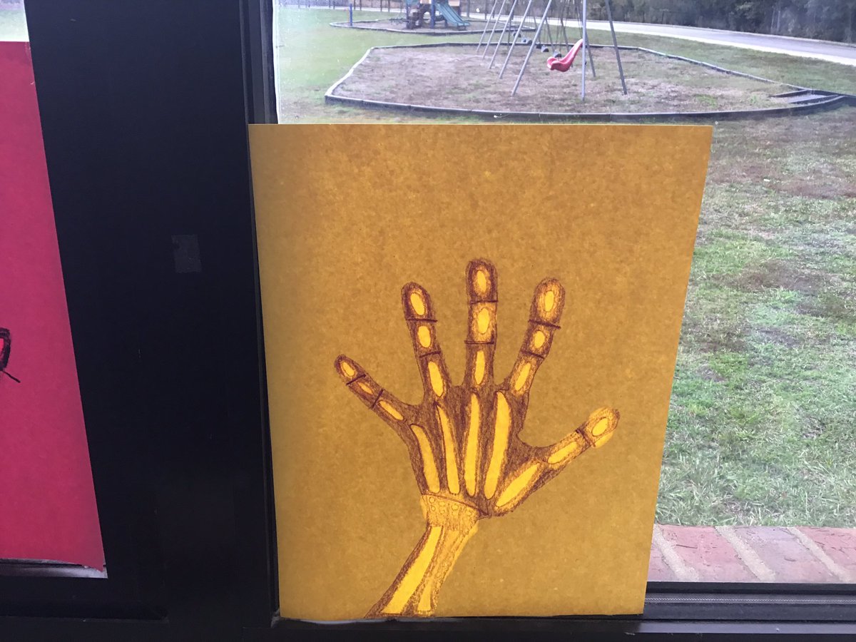 kwallaceles's tweet photo. Mystery Science Bones, Bones, Bones. Kids enjoyed looking at their created X-ray hands. @MsMondesirSTEAM @kiboucher @jlee_les @Ckanderson_LCSS https://t.co/bp6DHCNz6v