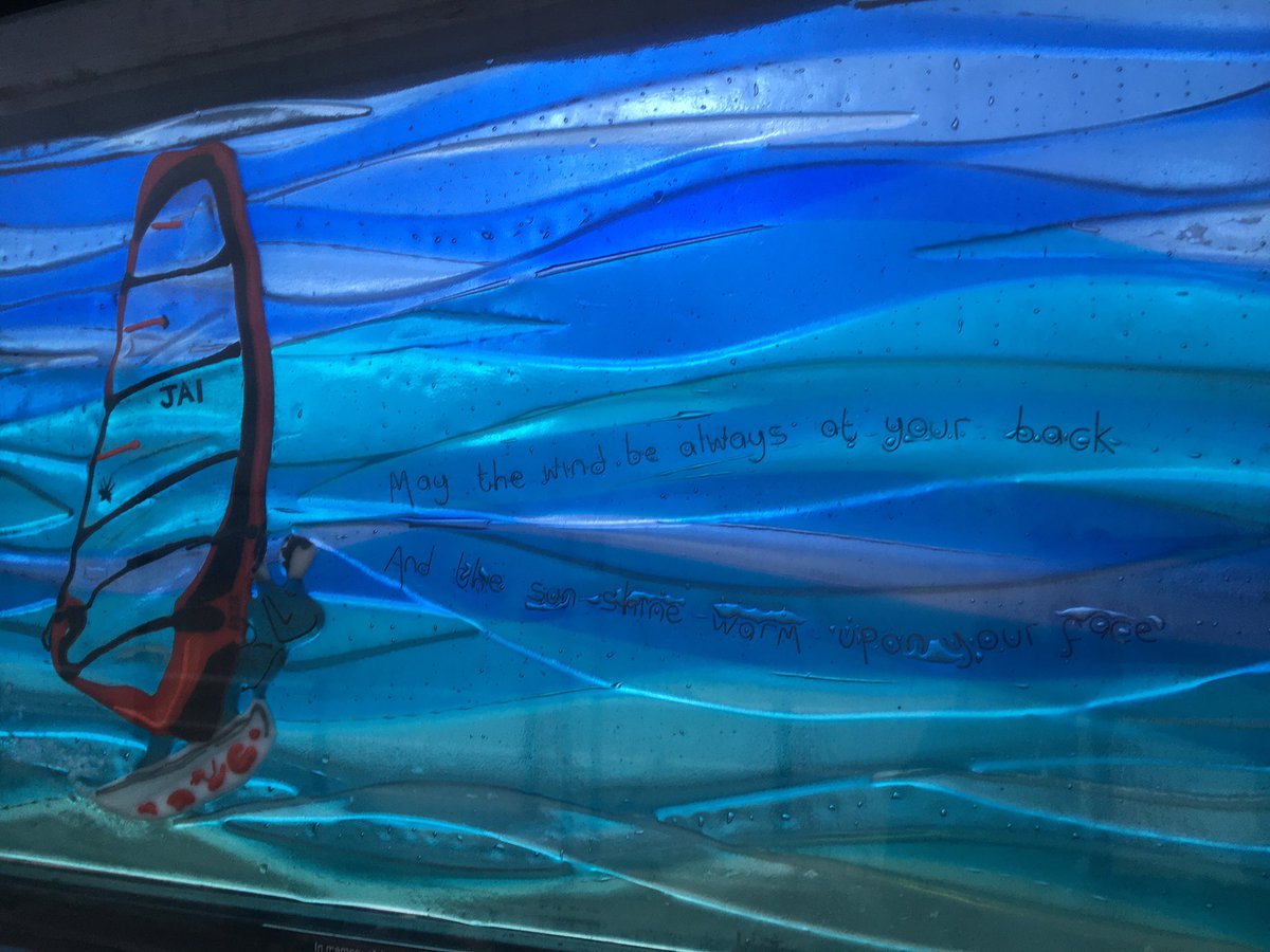 WorthingWave's tweet photo. Lovely stain glass art on #WorthingPier at the moment #Worthing #LoveWorthing #lockdownventures https://t.co/jYguDnhIwl