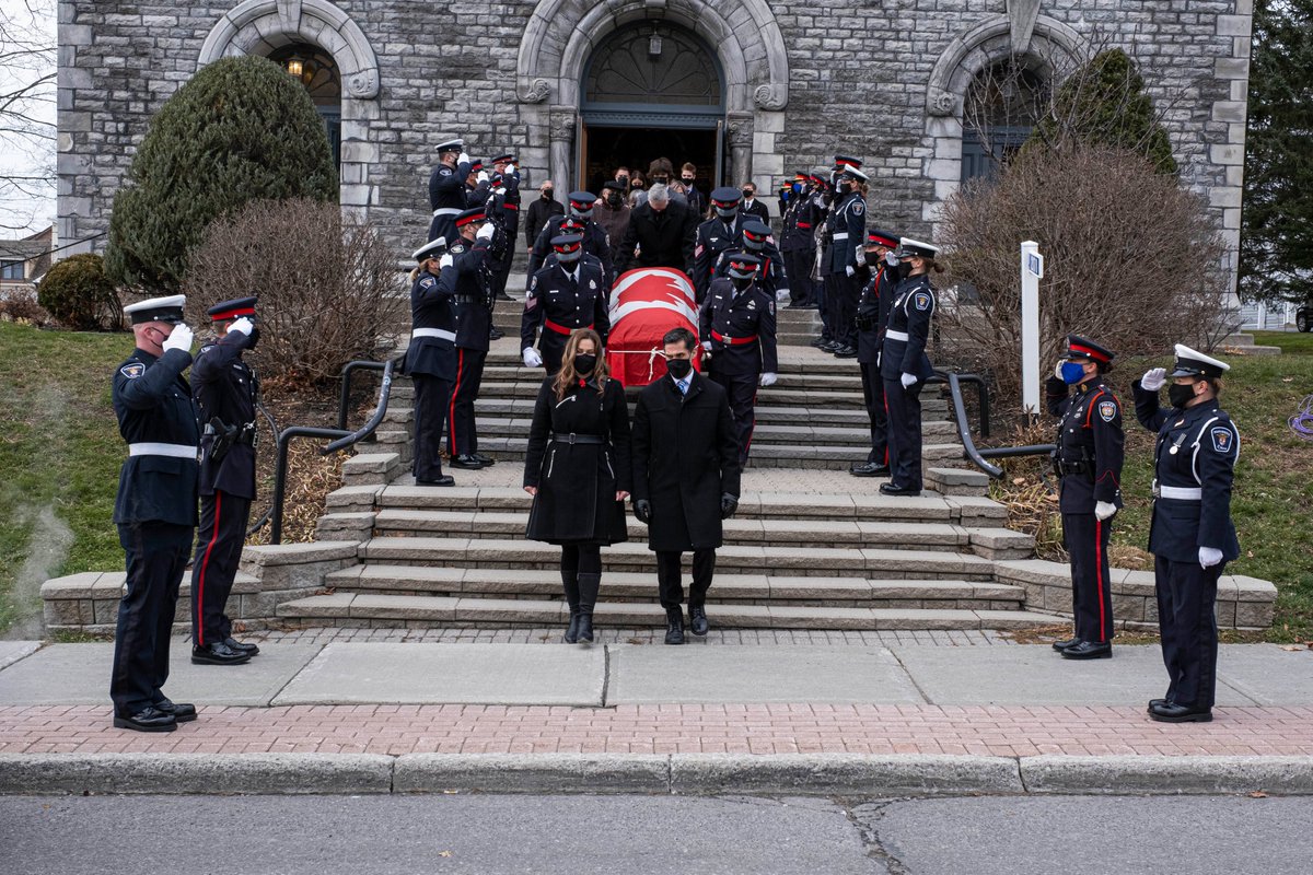 Ottawa Police tweet media