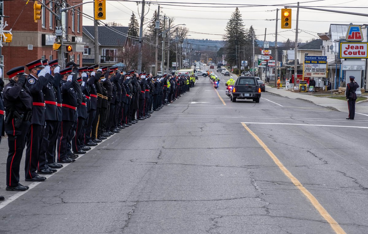Ottawa Police tweet media