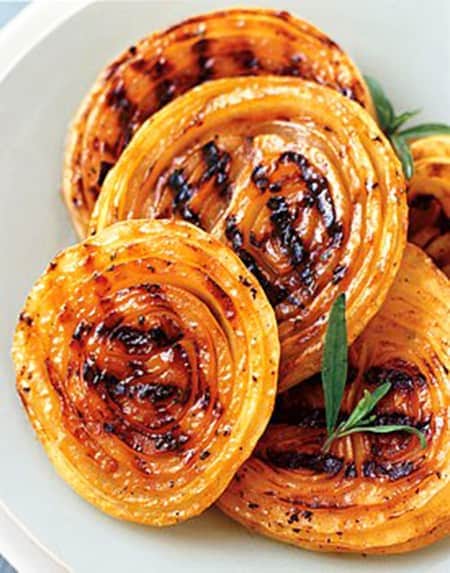 GrillingChats's tweet photo. Q7 #GrillingChats We are HUGE fans of grilled onions. We especially love that caramelized flavor blast from being grilled. How do you perfect the grilled onion?
..
#foodies #bbq #grilling #chef #Fall #Autumn https://t.co/HGJJBQ7sBR
