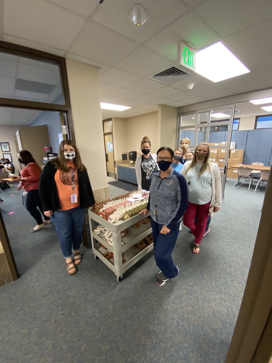 Y’all. How sweet is our admin team? I appreciate the sweet treat and note. Thank you PTA for the sweet treat too. We feel loved and we are thankful for you all! #twehowl ⁦<a href="/TWEHowl/">Tom Wilson Elementary</a>⁩ ⁦<a href="/twepta/">TWE PTA</a>⁩