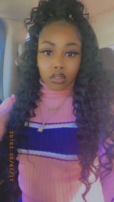 If you envy me, just say dat 🙄🎀👑. https://t.co/aqVq3MU2Lg<a href="/tag/newprofilepic"class="tags"><span>#newprofilepic</span></a>
