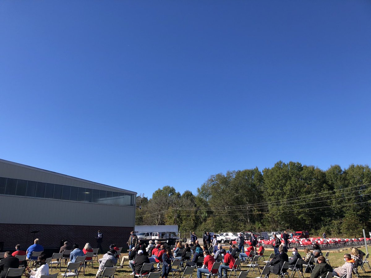 Fairfield County, Fairfield County Economic Development, and the Fairfield Chamber of Commerce hosted a ribbon cutting for Sea Pro Boats this morning. We had a great event and are thrilled to have this group in Winnsboro. Thanks to all involved in making this happen!