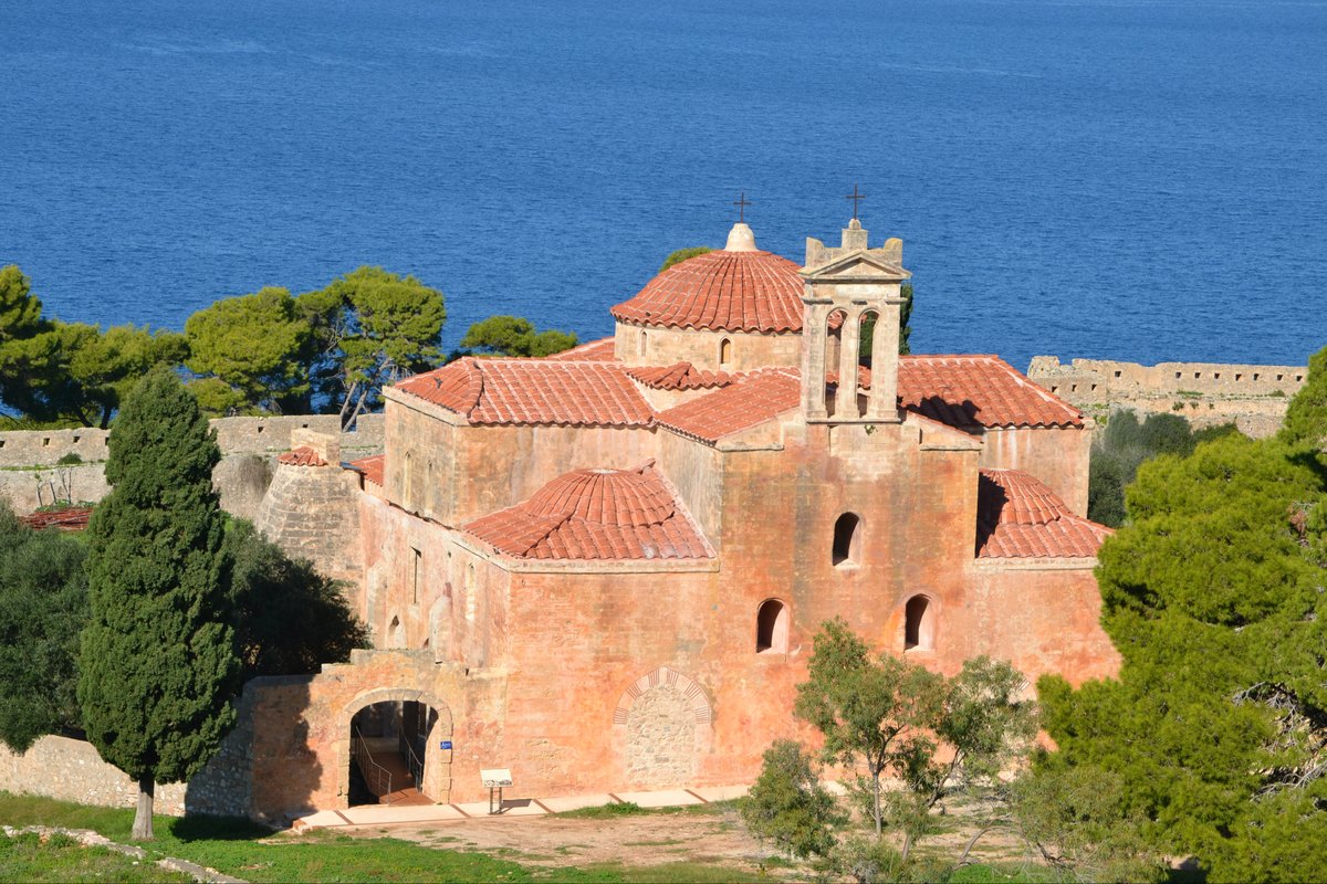 Sultan Murad III. Mosque, NavarinHagia Sotira Church, Neokastro, Pylos16th century mosque within the New Castle; converted to a church after Navarino surrendered to the greeks in 1821 & 3000 Turks were all massacred despite promise of safe passage