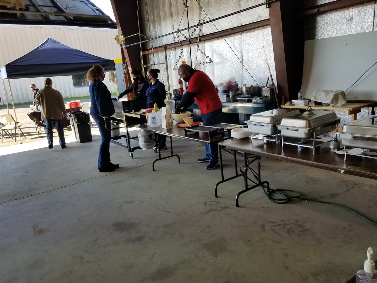 VetPathwaysHome's tweet image. We would like to give a special thank you to Liz Moore and Associates Real Estate Volunteer Team for putting together the  Honoring Veterans Pancake Breakfast fundraiser at the Williamsburg/James City County Airport last Saturday, November 12th!