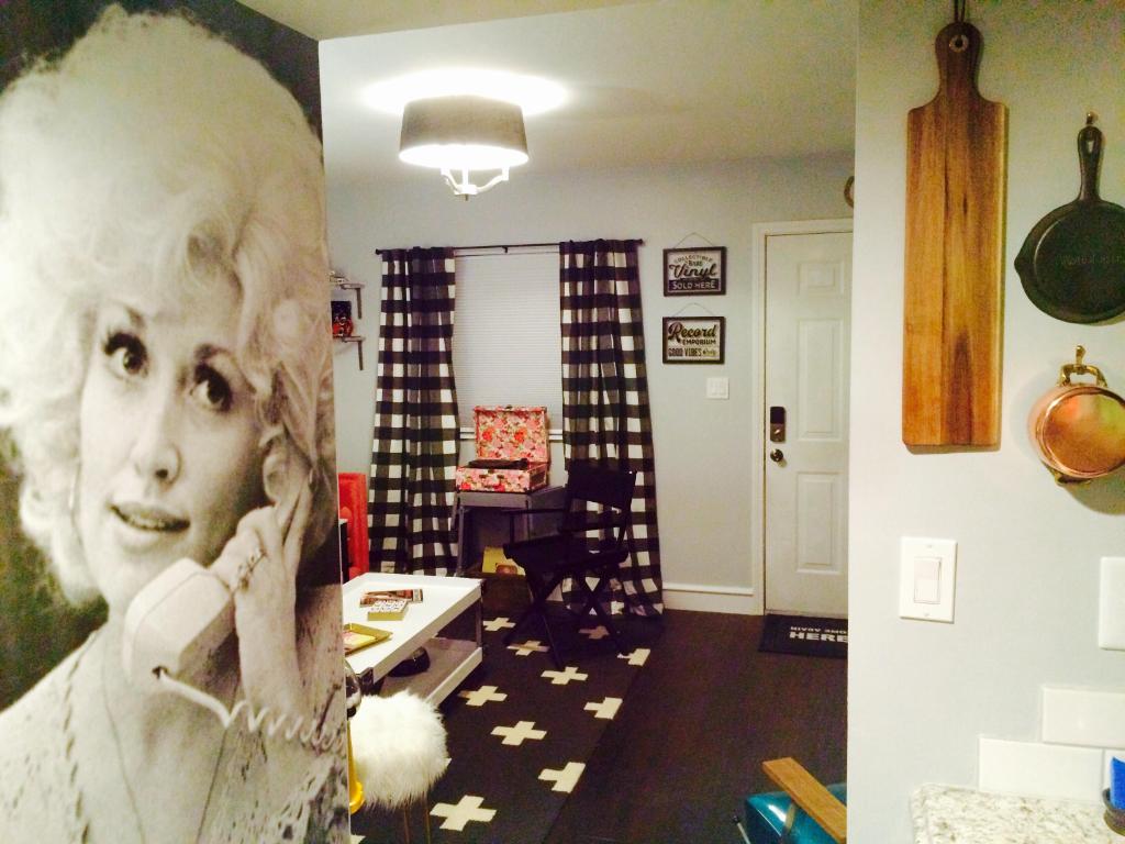 where i'll be the moment dolly's covid vaccine drops