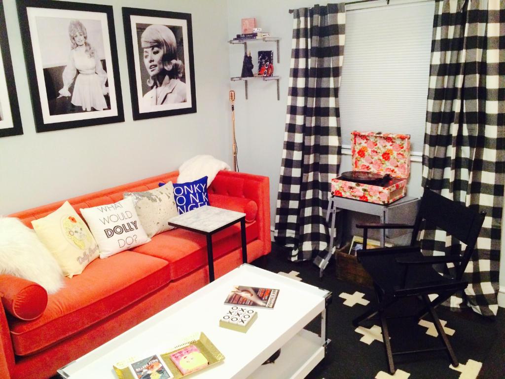 where i'll be the moment dolly's covid vaccine drops