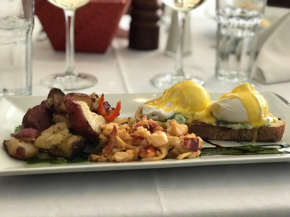 MonicasBoston's tweet image. 🍽 Before the holiday rush begins, treat yourself to brunch at Vinoteca di Monica. Happy serving brunch on Saturday and Sunday, starting at 10:00 am. monicasboston.com/menu#menu=brun…