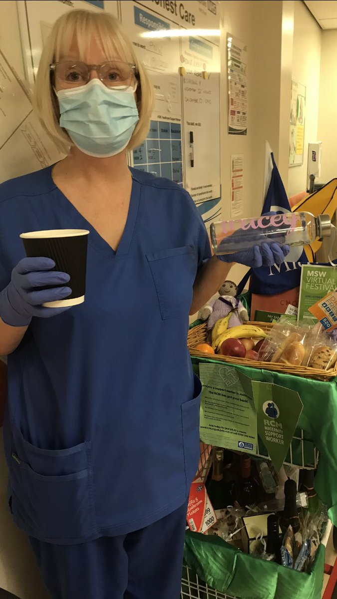 JeanDav29476402's tweet photo. #CelebratingMSWs #mswweek PNWTracey/Tracy given their lunch/gifts today.Unable to attend yesterday.Also received their welcome to RCM gift “personalised water bottles”♻️ THANK YOU @TeamNORTH_WCs @NorthMcrGH_NHS @jenny_brown21 @midwife_foz @helena6810 @MidwivesRCM @raetrotter1st https://t.co/EJIK4BU7bT