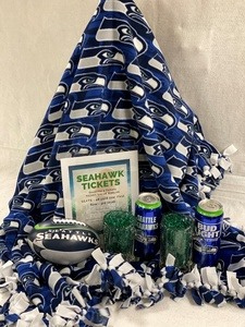 SeattleFOT's tweet image. Bidding has already started on this package of Seahawks 2021 preseason tickets! Register to bid on this and other awesome gifts and experiences! sftg2020.ggo.bid/bidding/packag…