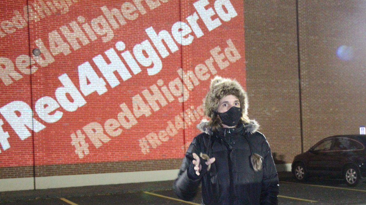 massteacher's tweet photo. Here are some scenes from last night's #DefendPublicHigherEd actions at @UMassAmherst, @WorcesterState & @SpfldMACityHall. Tonight, we'll be "lighting up the night for our public colleges & universities" at @UMassD, @BHCCBoston & @SalemState. Join us: https://t.co/AQjMGnq8nJ. https://t.co/AINHGcJees
