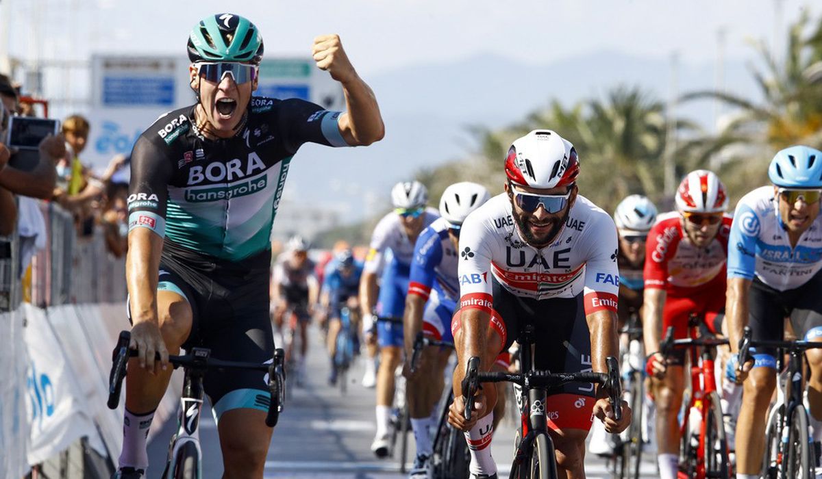 Pascal Ackermann2020: 20 podiums dont 8 victoires, 2 étapes de la Vuelta, de Tirreno, 1 de l'UAE tour, 2e des championnats d'Allemagne, 3e des Championnats d'EuropePlus beau sprint: Tirreno-Adriatico, étape 1 (vainqueur devant Gaviria), le sprint de l'année