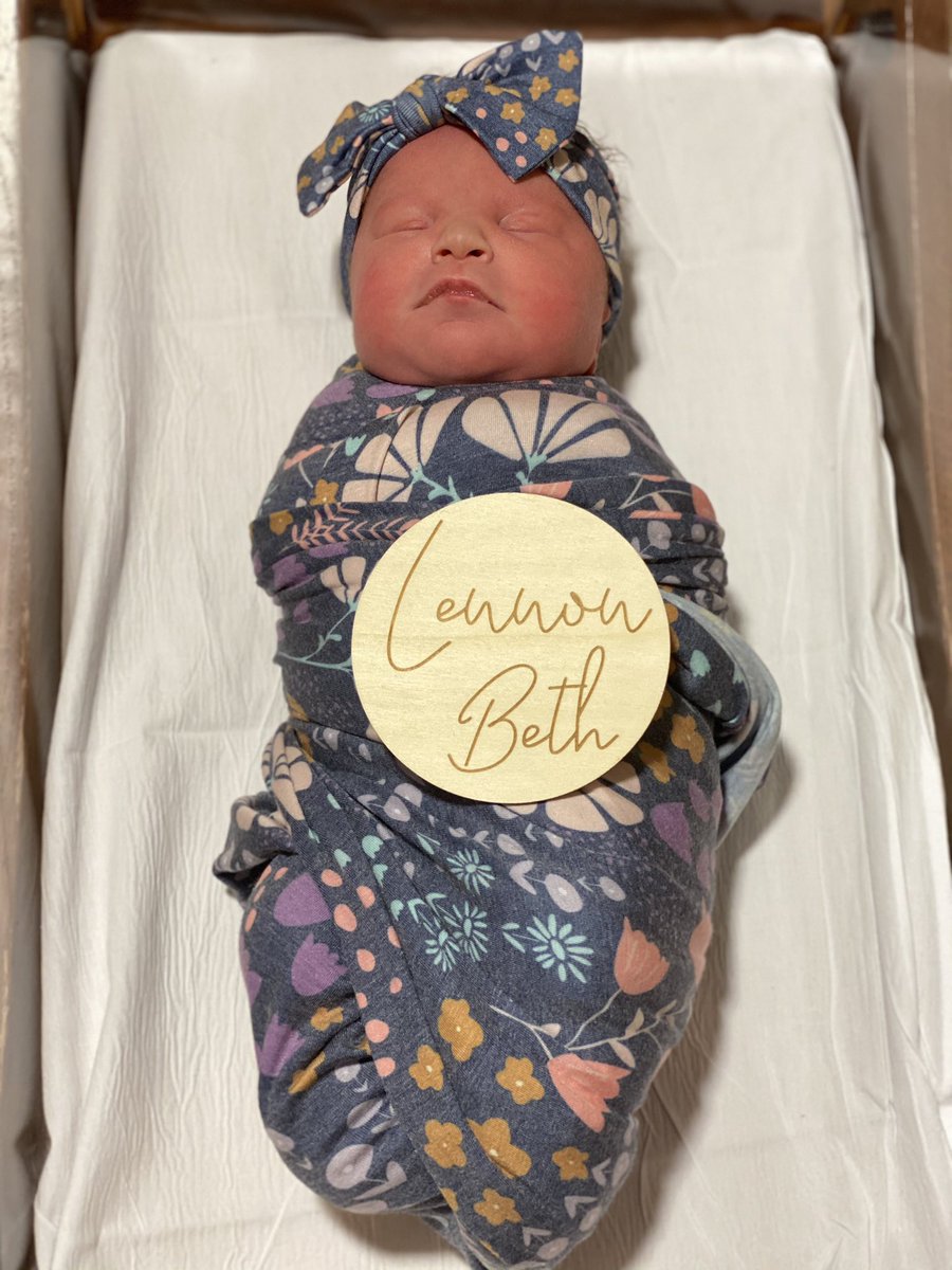 Sytsma57's tweet photo. Well the bright spot of 2020 is finally here!  6lbs 14oz. Mom did awesome and little Lennon is doing great! https://t.co/OBCIzNUiv6