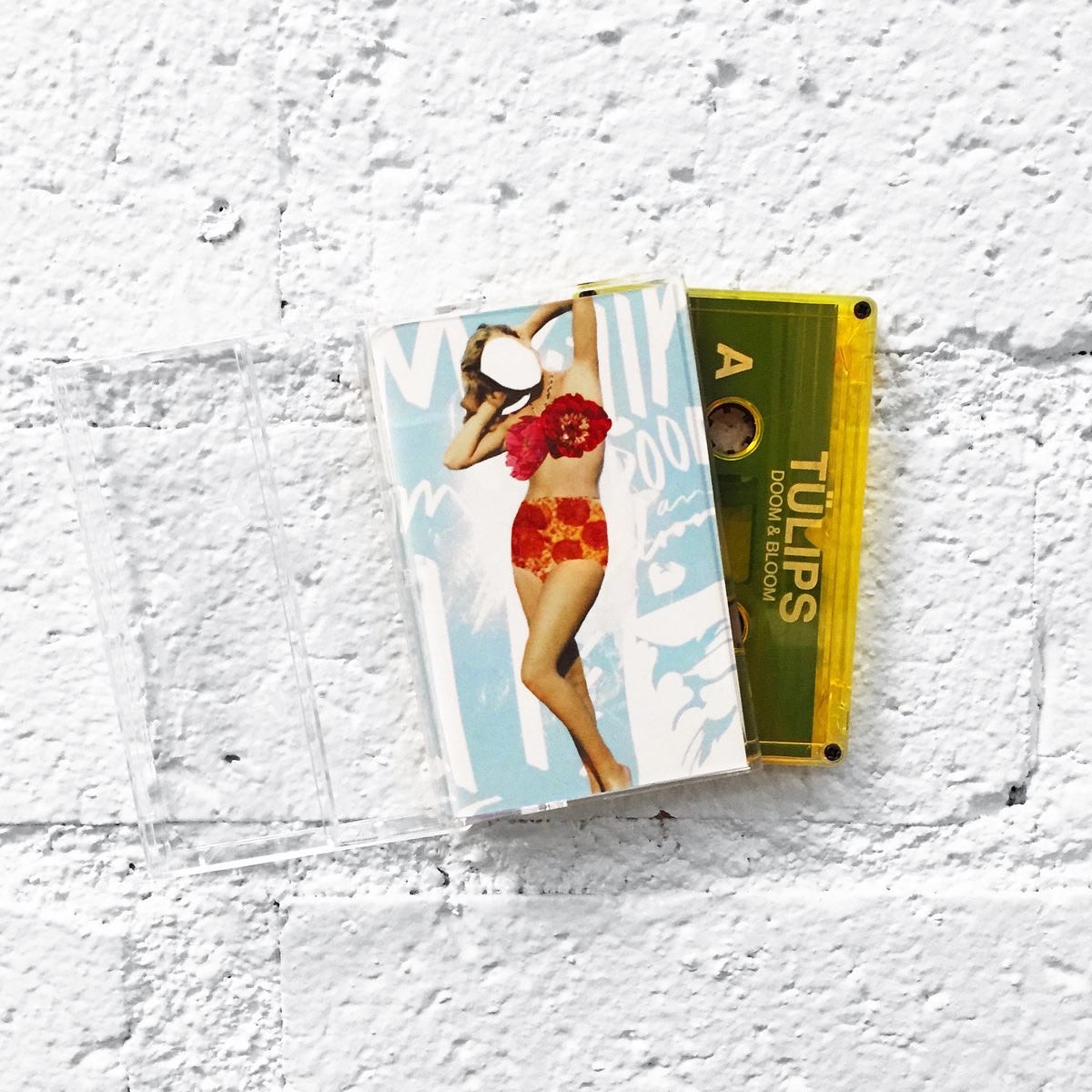 TULIPStheband's tweet photo. 🌷💐TÜLIPS PATCH &amp; PIN PACKS ARE BACK IN STOCK!💐🌷Head over to our Bandcamp to get yours and check out what else we got! We love you!🌷

https://t.co/gcQBYbYKyF https://t.co/ZqZvRwAaCw