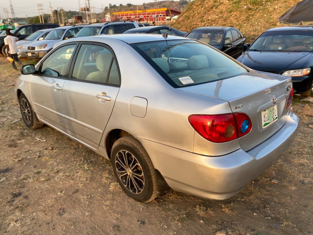 SarkinMota_AMF's tweet photo. I BEG YOU IN THE NAME OF GOD DON’T SKIP WITHOUT RETWEETING

Extremely clean Toyota Corolla 2007

LOCATION: Abuja !!! 

PRICE: 1.470M 🤯🤯

Dan Allah help a brother and retweet https://t.co/Mtf9uf77fp