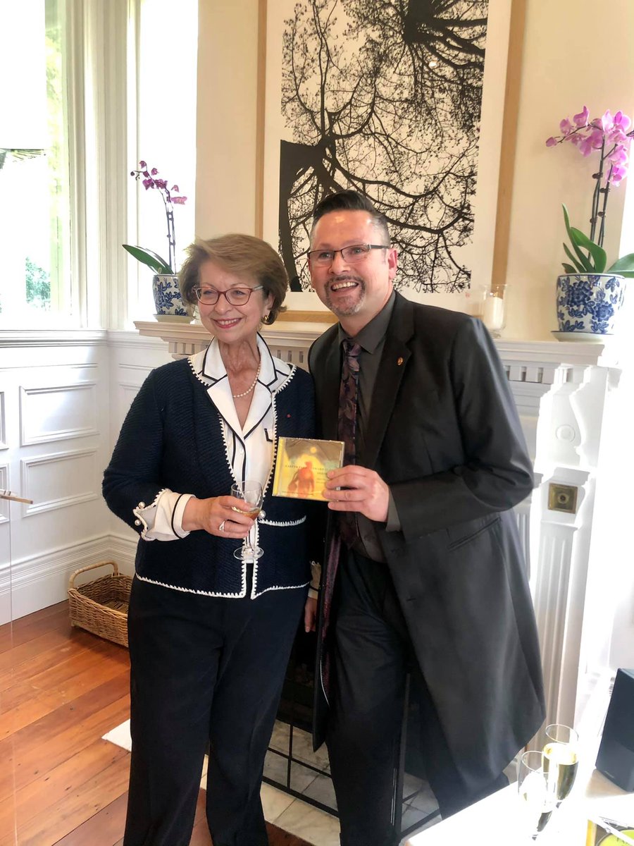 AmbafranceNZ's tweet photo. 🎼Yesterday at the French residence in Wellington, we celebrated the release of the new cello concerto album of 🇳🇿 composer #GarethFarr featuring 🇫🇷cellist #SébastienHurtaud & #nzsymphonyorchestra! 🇳🇿🥂🇫🇷 https://t.co/CQkankvh8G