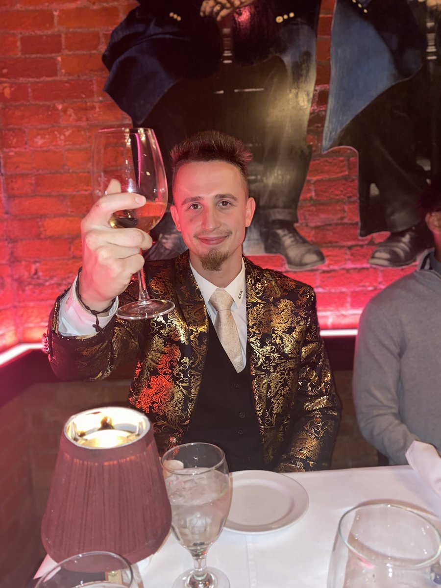Cheers to <a href="/TheRealJeffRuby/">Jeff Ruby</a> 🥂 for always putting people first. With many of his employees in Lexington and Louisville locations out of work he decided to give them all the revenue from tonight’s experience 🙌🏼 Great Man! Great Leader! I man who I will always admire and love❤️