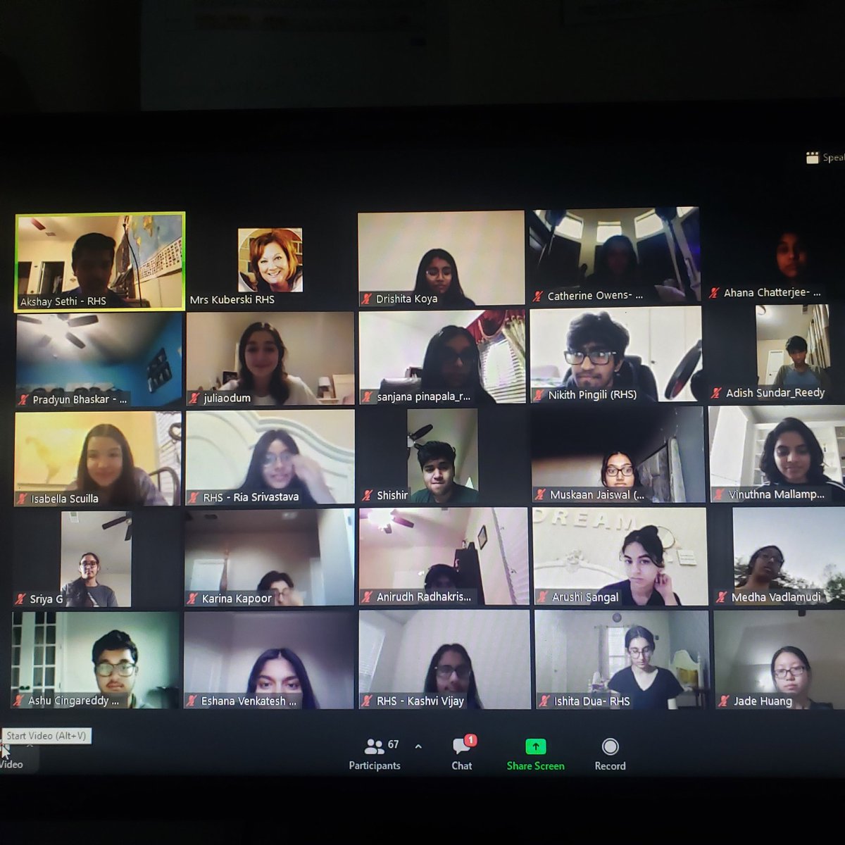MrsKhealth's tweet photo. 2nd General HOSA Meeting tonight. Discussed competition and the 2020-2021 theme " Unlock Your Potential " So fun to see everyone virtually. #txhosa #reedy_hosa #RHSROAR https://t.co/WJb05chxQd