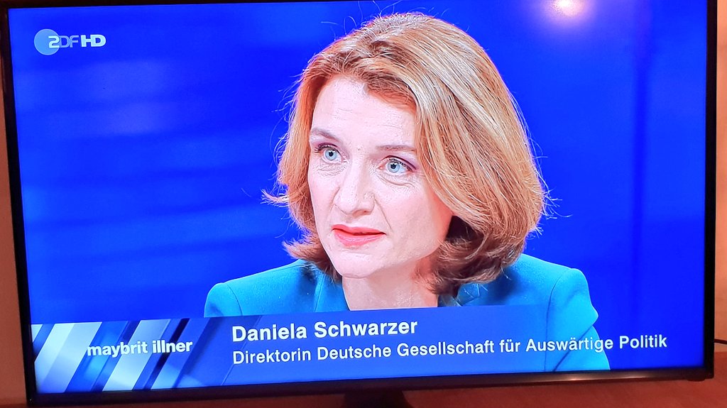 dgapev's tweet photo. "Im Bereich #Technologie müssen #Europa und #USA Partner werden. Wir reden von europäischer Autonomie, aber das halte ich mittelfristig für eine Illusion, auch wenn man Richtung #China schaut." @D_Schwarzer bei @maybritillner #illner #USAelection2020 #EuropeanAutonomy https://t.co/8ZziiJJD0Q