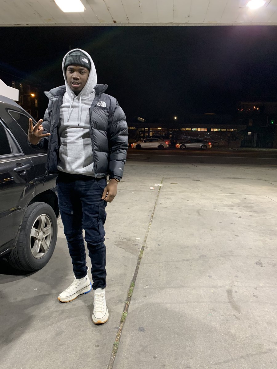 OhShit_DOOK's tweet photo. Y’all niggas betta bundle up 🥶 https://t.co/cHlPZF1Fvt