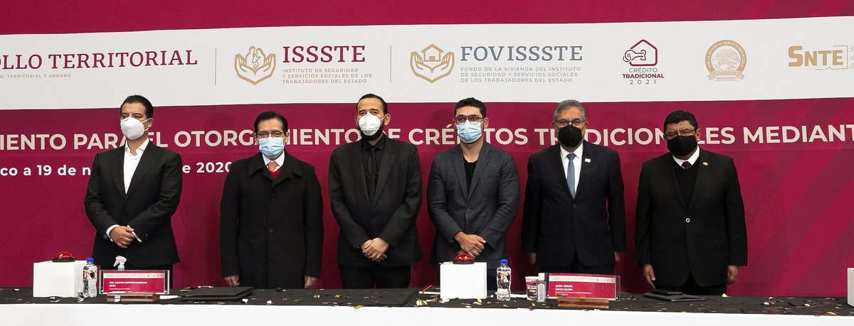 SnteNacional's tweet photo. #SNTEconMéxico 👩‍🏫🇲🇽👨‍🏫

🔴 Merecen docentes reconocimiento social ✅ seguridad en salud ✅ vivienda ✅ y jubilación ✅ por compromiso ratificado en la pandemia #COVID19 👉#SNTE Mtro Alfonso Cepeda Salas, durante entrega de 15 mil créditos FOVISSSTE

Nota 👉 https://t.co/lypjEPJUCm https://t.co/mgGhgzhI9X