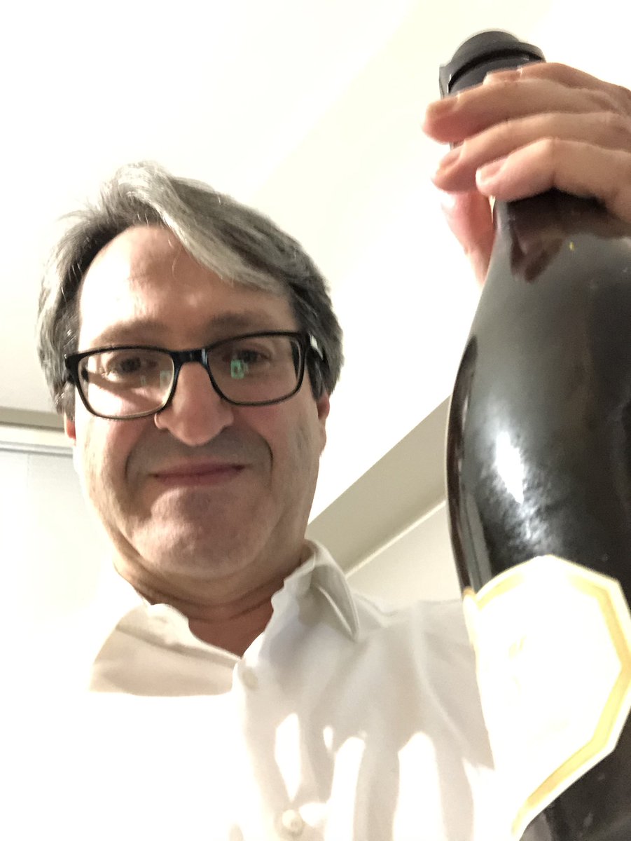 pierani's tweet photo. Thank you all for the great support!
#ECForum2020 Rebuilding the global economy in a more sustainable way is a must
Let’s make a toast all together to ensure we come out of the #COVID19 pandemics stronger and greener than before
Cheers🥂 
#ApprovedBytomorrow 
#GreenConsumerPower https://t.co/zRtJk4pWNp