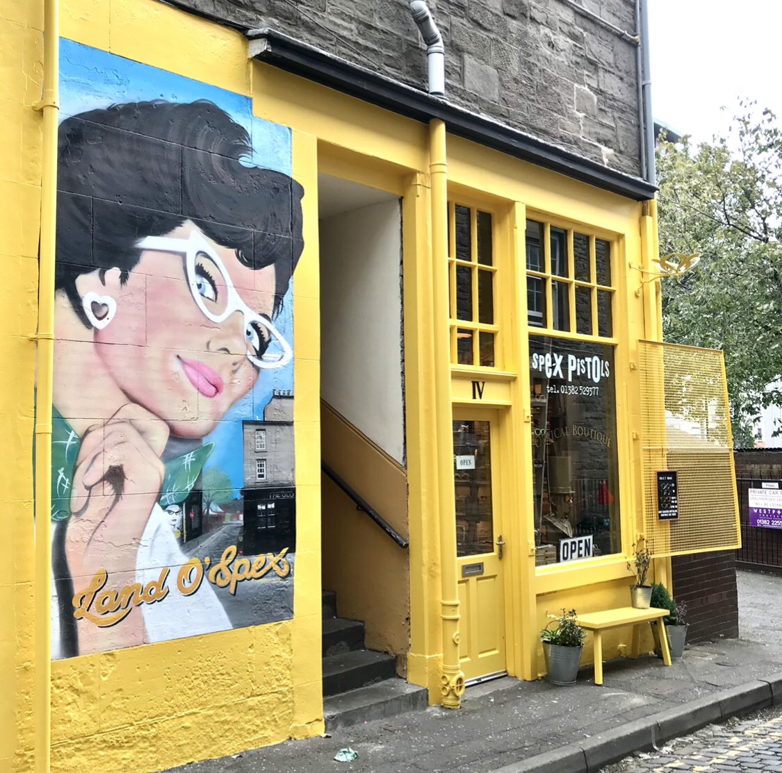 SPeX PisTOls tweet media