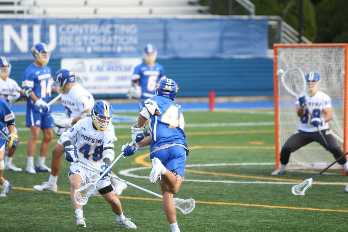 HofstraMLAX's tweet photo. A few photos from today's 🟦 v.⬜️ intrasquad scrimmage.

Full 📸 gallery: https://t.co/04AK1QtxOV

#RoarWithPride https://t.co/plhM38uLxk