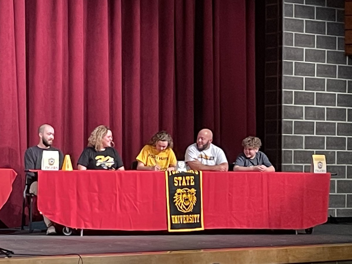SHHSsoftball's tweet photo. Happy Signing Day to 3 of our family members! @adymb5 for softball @FHSU_Softball; @taychawk for volleyball @PittStateVB; and @claireolson02 for volleyball @fhsuvb Congrats ladies, we are so proud of you! (Photo credits Griffith and Parks) https://t.co/pqXnhAdoHe