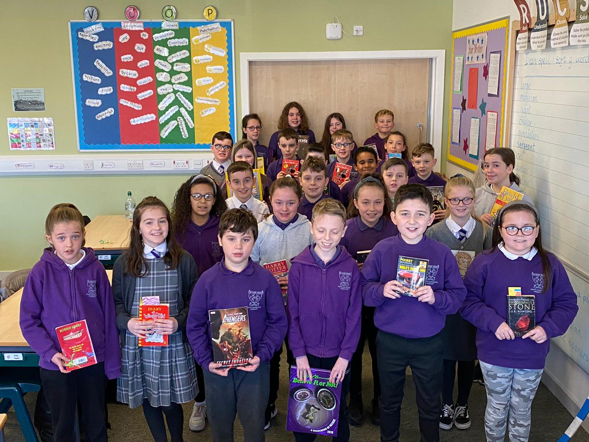 ASP180's tweet image. P6a brought in their favourite books from home. They prepared a short review and presented it to the class. Well done, everyone! 📚 #BookWeekScot