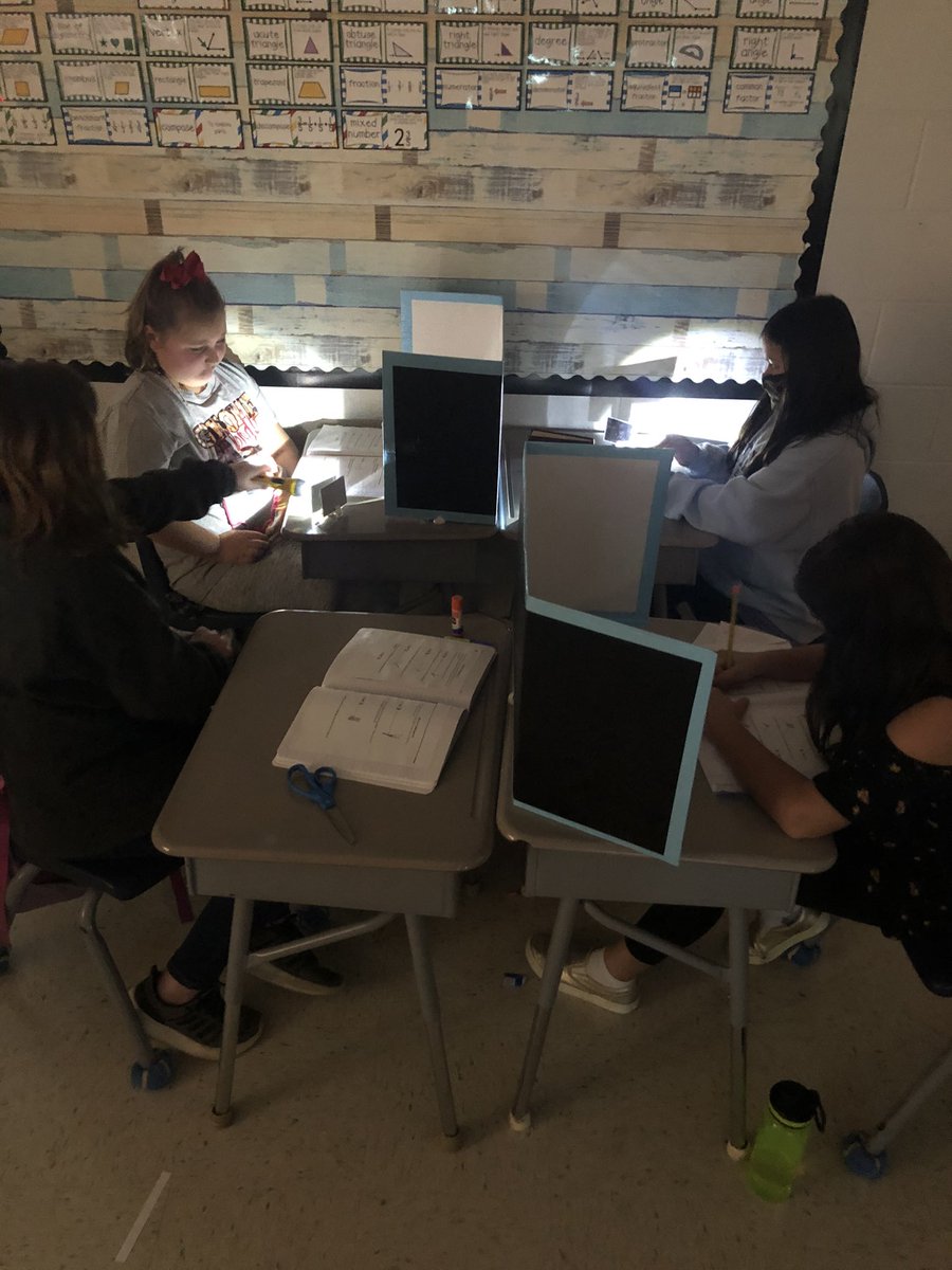 MrsPinckley's tweet photo. Learning all about light with an investigation using mirrors and flashlights.  #TeamDCS #ScienceOfLight https://t.co/bJCC3vyKeI