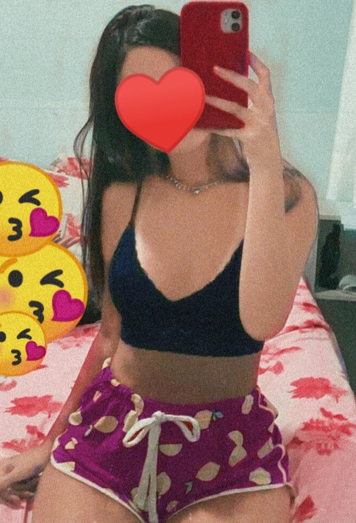 Daniela39108386's tweet photo. Hola bebés cómo está su 🍆 quiero verlo #😈🍆 https://t.co/aTdMl5TEza