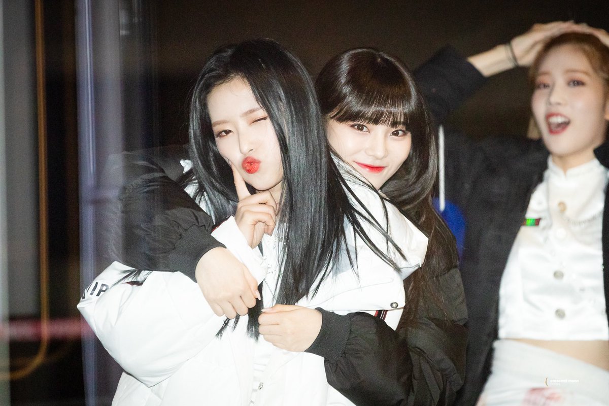 [ <a href="/loonatheworld/">이달의 소녀(LOOΠΔ)</a> ]